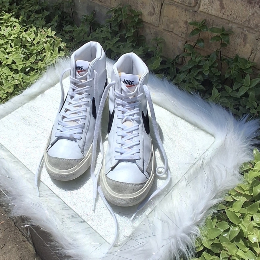 Nike Blazer Mid '77 High-Top Leather Suede White Lace Up Sneakers Women Size 8.5 - Picture 2 of 16